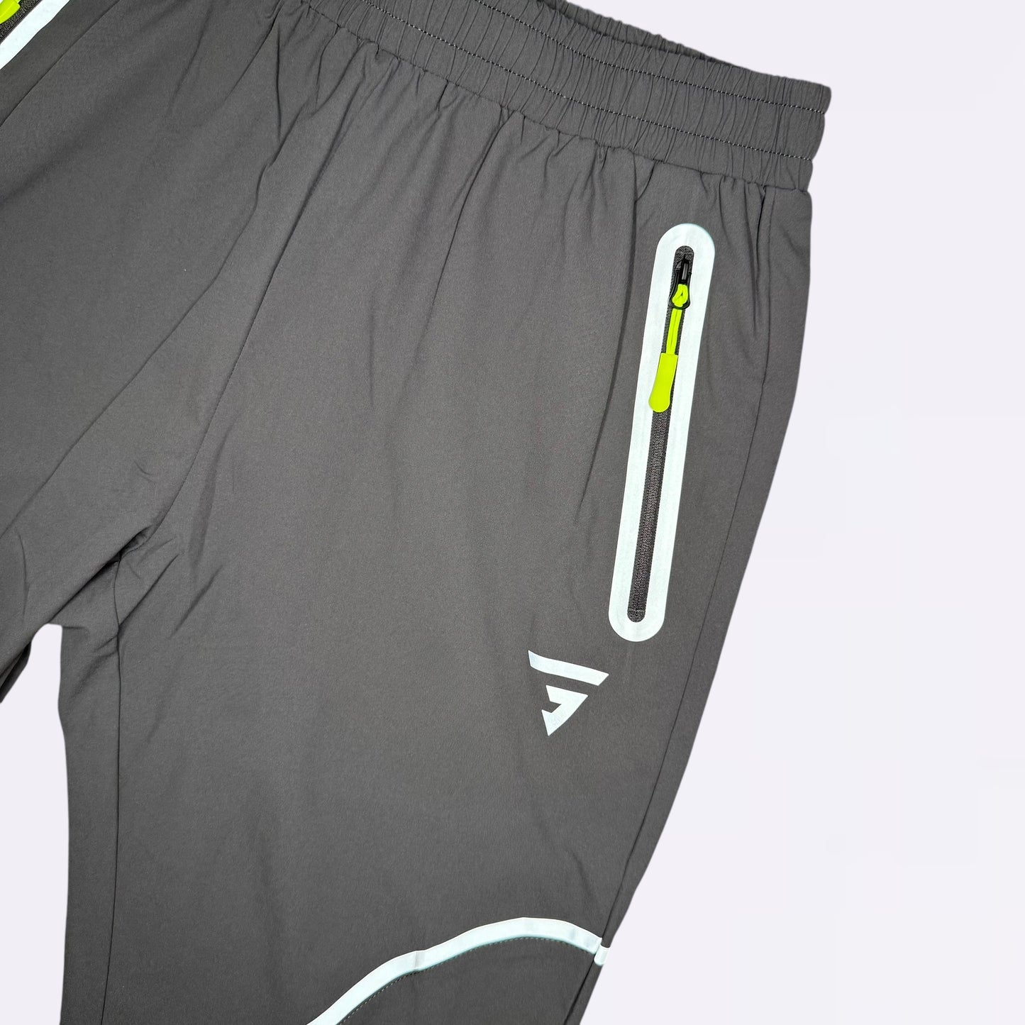 GRIID Reflect Windrunner Set - Graphite / Neon