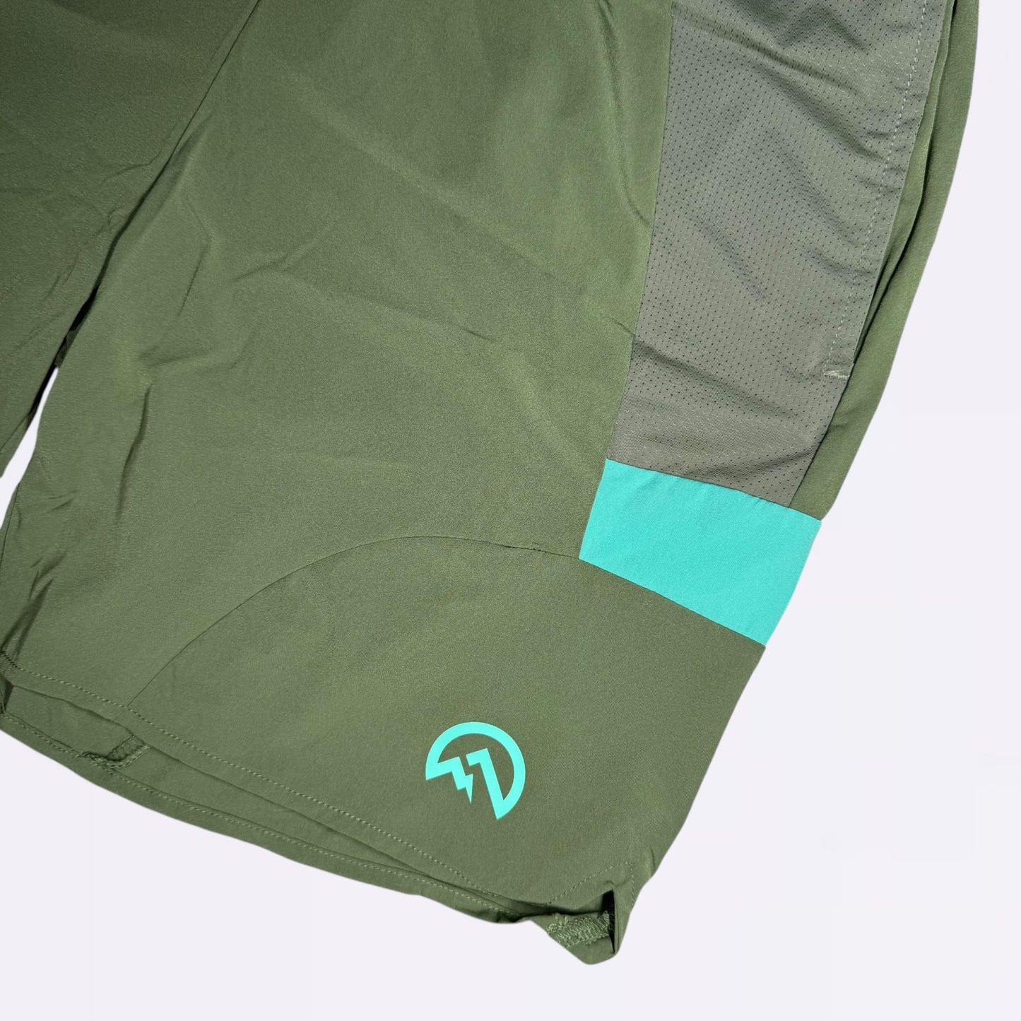 Flux Curve Shorts - Sage
