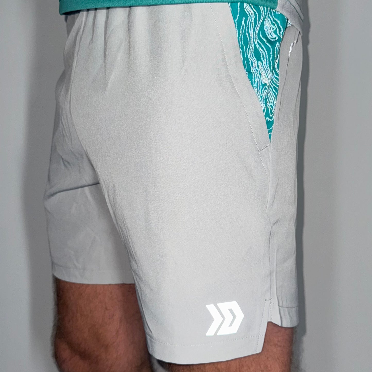 DASH Shorts - Grey / Mint Green