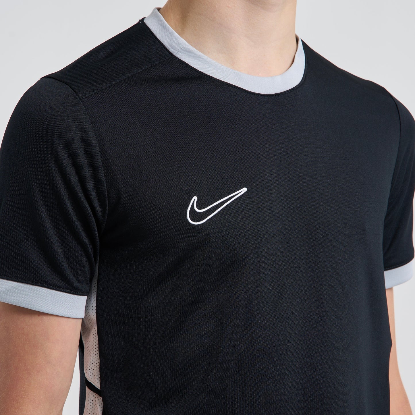 Nike Academy 2.0 Set - Tee & Shorts - Black (Junior)