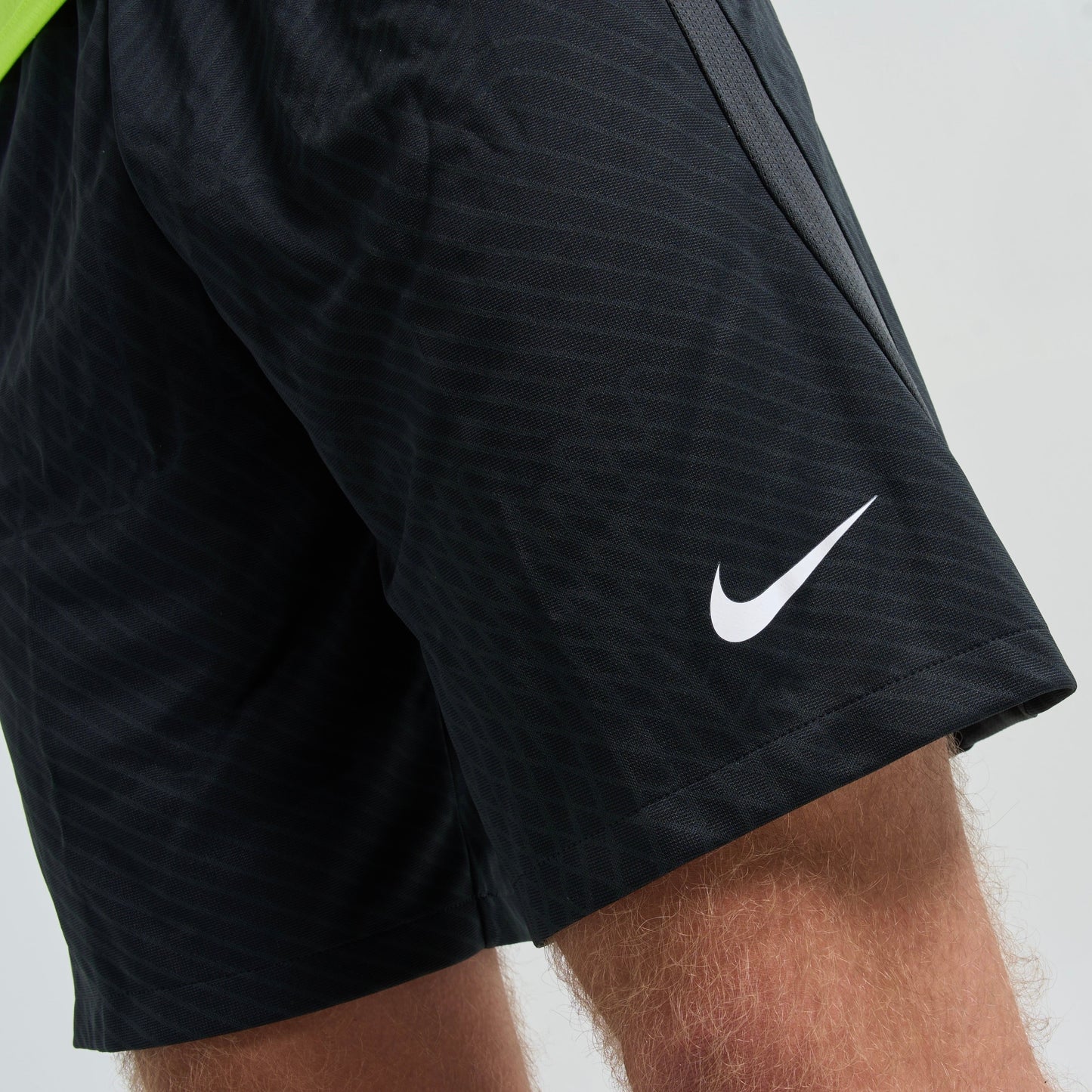 Nike Strike 4.0 Set - Tee & Shorts - Black / Black