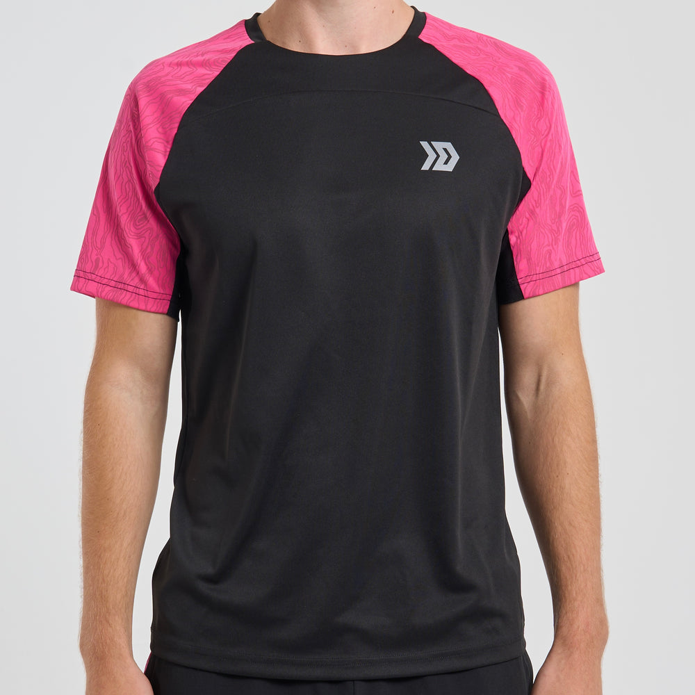 DASH Tee - Black / Pink