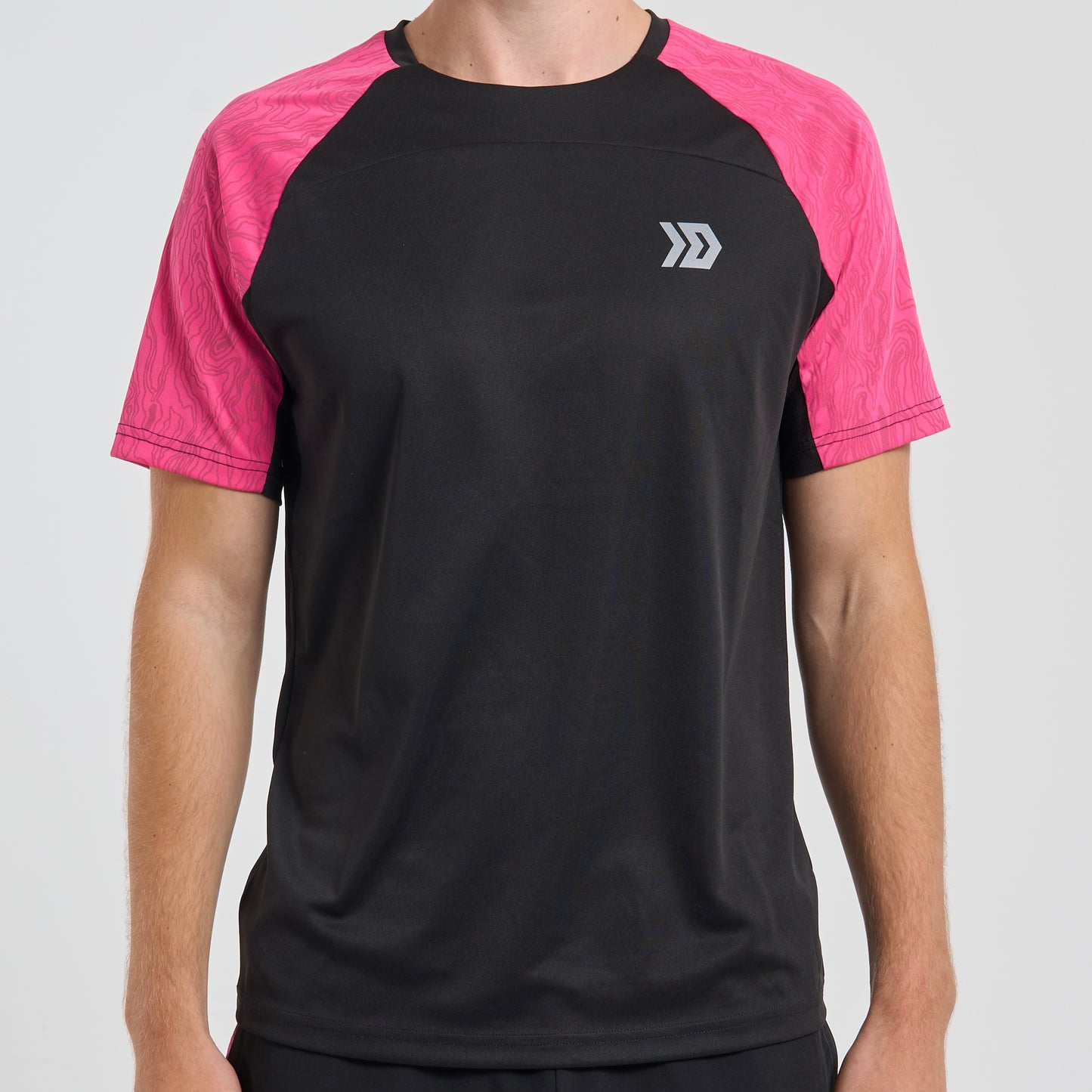 DASH Tee - Black / Pink