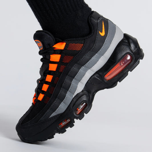 Nike Air Max 95 Hyper Crimson