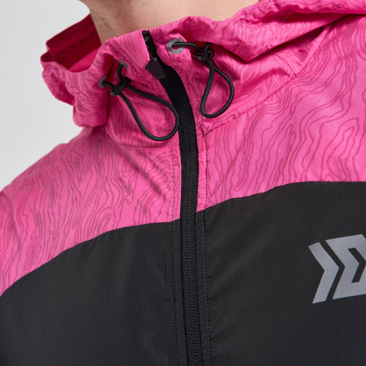 DASH Windrunner - Black / Pink