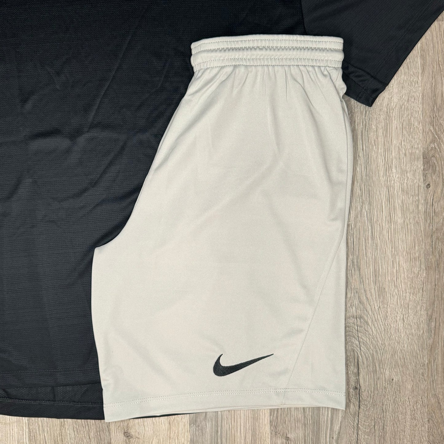 Nike Miler & Dri-Fit Set - Black / Grey
