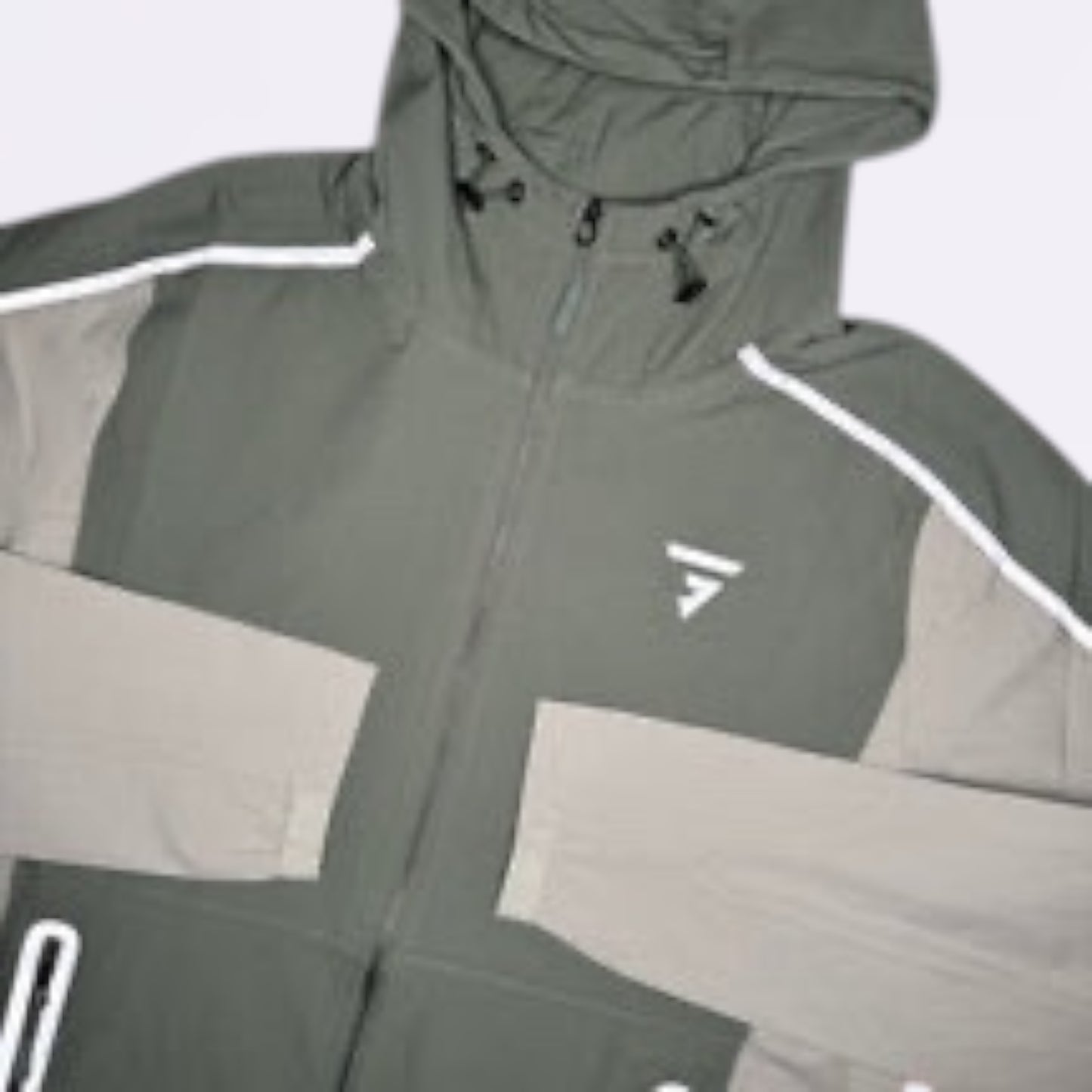 GRIID Reflect Windrunner - Khaki/Forest Green