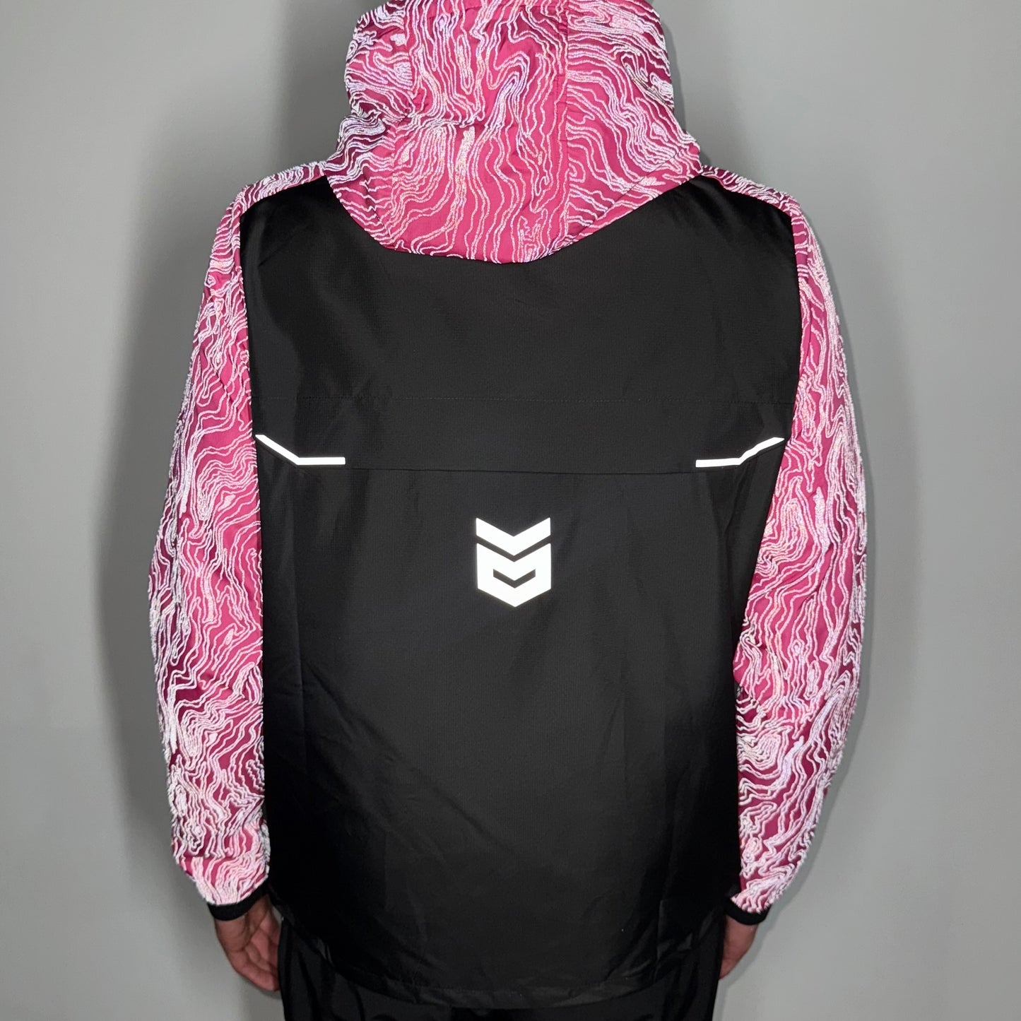 DASH Windrunner - Black / Pink