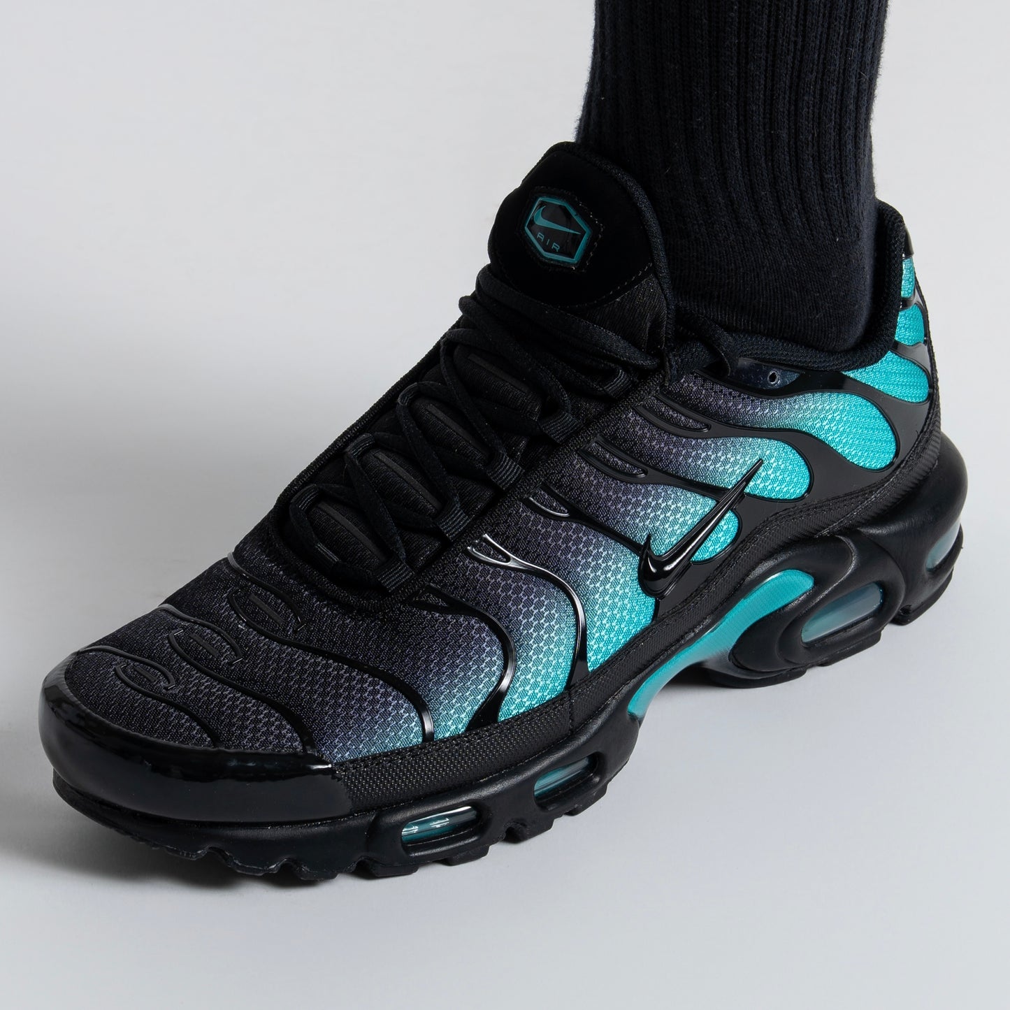 Nike Air Max Plus Black Hyper Blue
