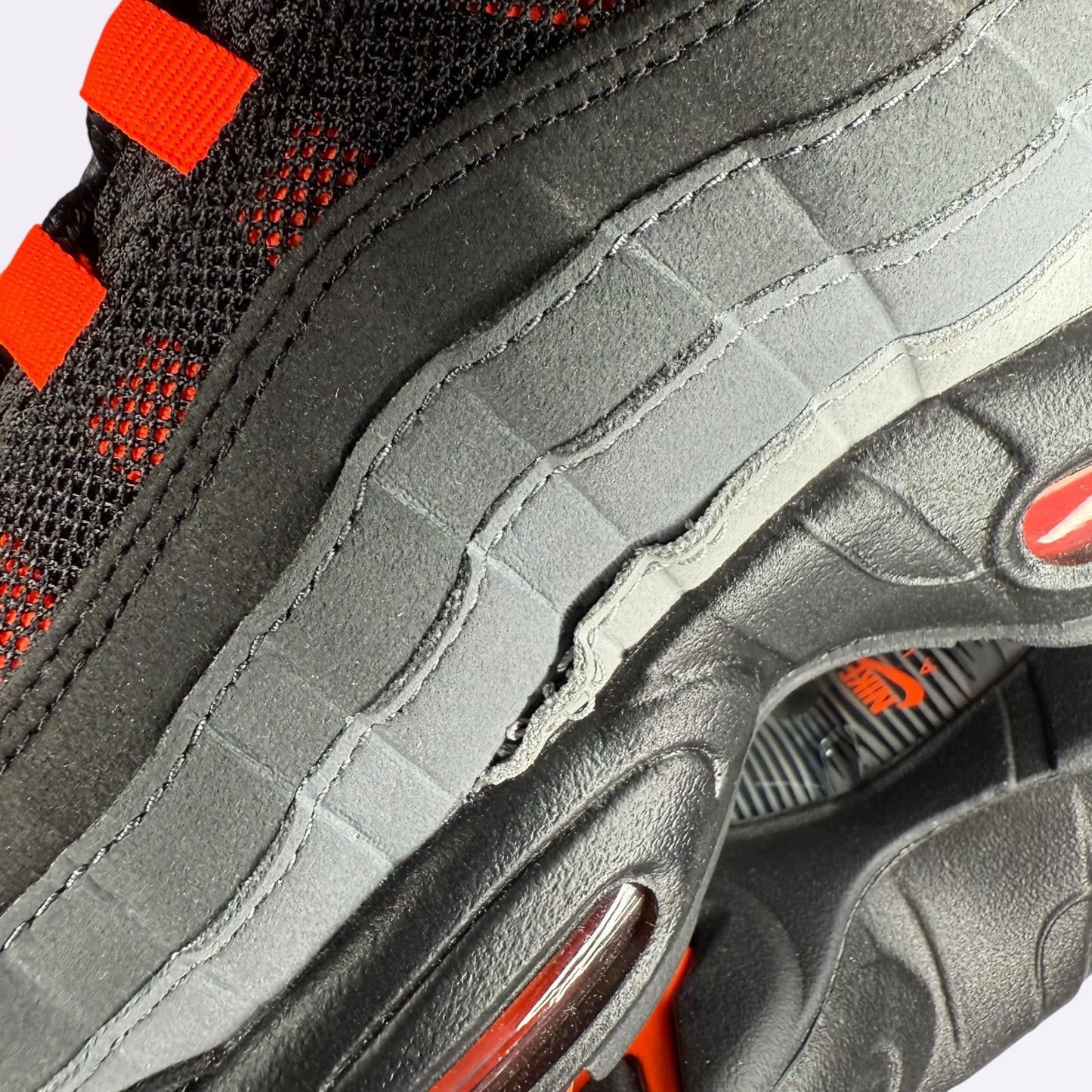 Nike Air Max 95 Hyper Crimson (Damaged)