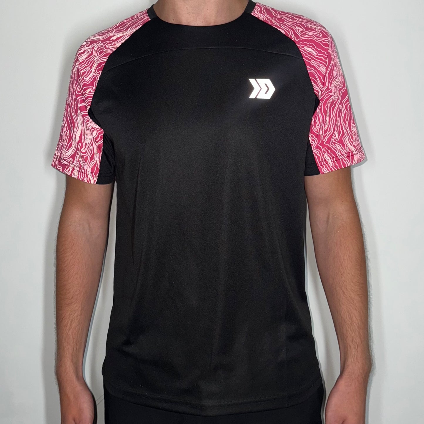 DASH Tee - Black / Pink