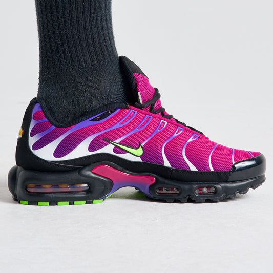 Nike Air Max Plus Fireberry