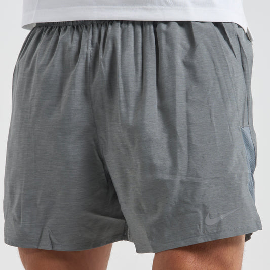 Nike Challenger Shorts Grey