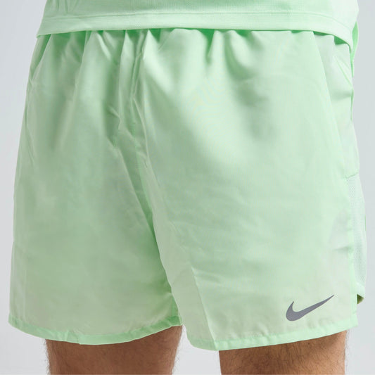 Nike Challenger Shorts Vapour Green